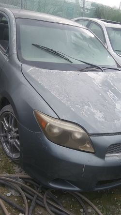 Toyota scion. 2006 partin out wheels