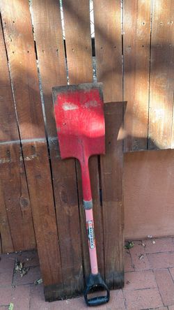 RAZOR BACK STEEL HEAD SHOVEL