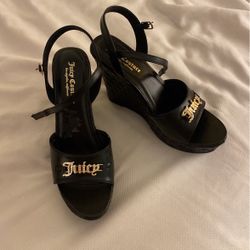 Size 11 Juicy Black Wedges