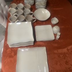 Dinnerware Set/ Karen Neuburger Willow Collection