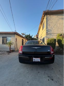 2005 Chrysler 300 • Sedan 4D