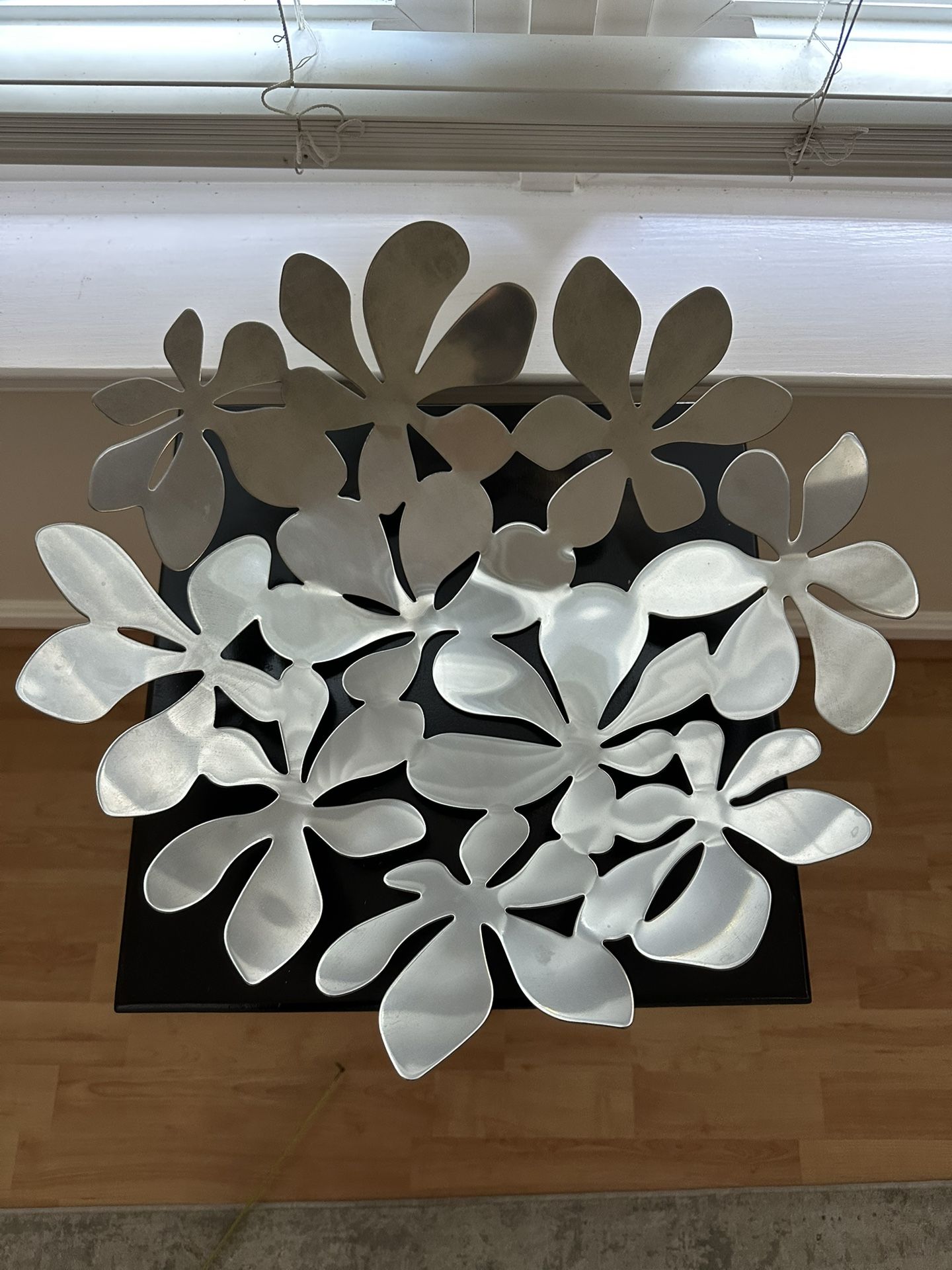Decorative Metal Flower bowl