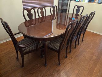 MUST sale - Dining table