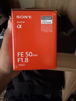 Sony lens