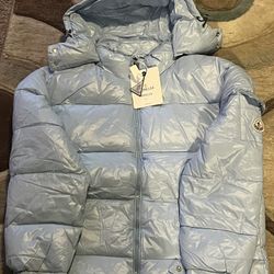Moncler Puffer (baby Blue)