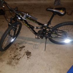 Mongoose Moutain Bike Mens 
