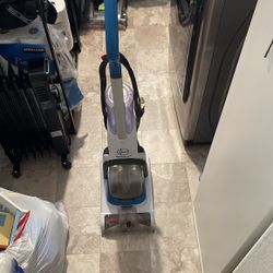 Hoover Power Dash Pet Vacuum 