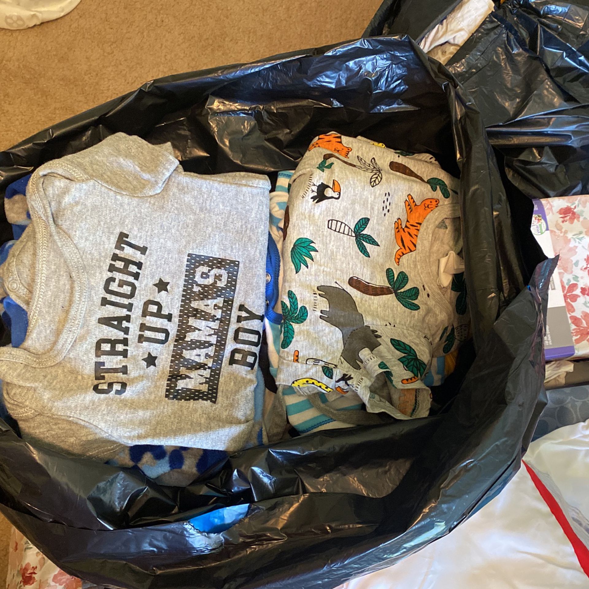 Big Bag Of Lightly Used And Some Brand New Newborn - 12 Months Clothes/ Baby Blankets 