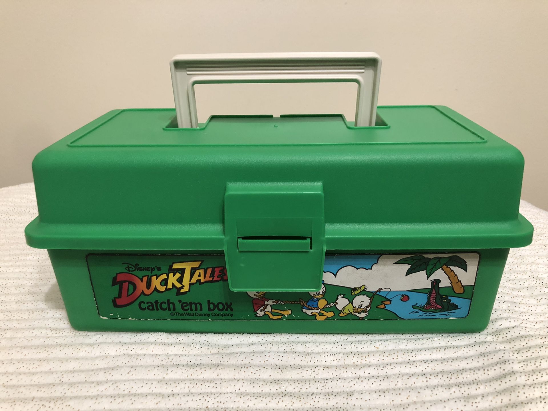 Vintage Woodstream plastic Disney’s Duck Tales Catch’em box Tackle box