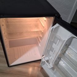 Kenmore Mini Fridge