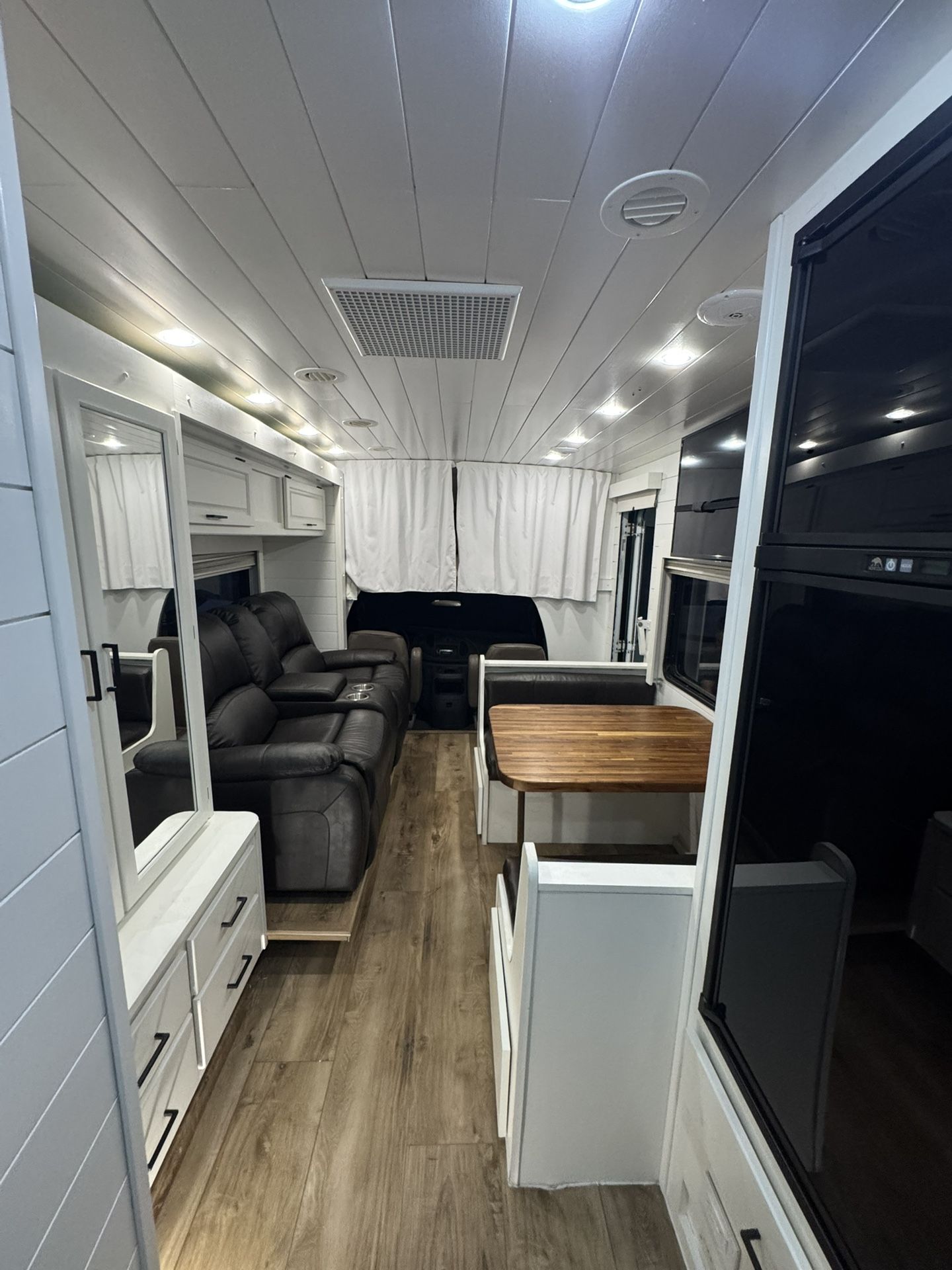 Custom Mobile office / RV