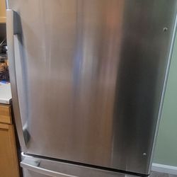 Refrigerator Whirlpool Stainless Steel Negotiable