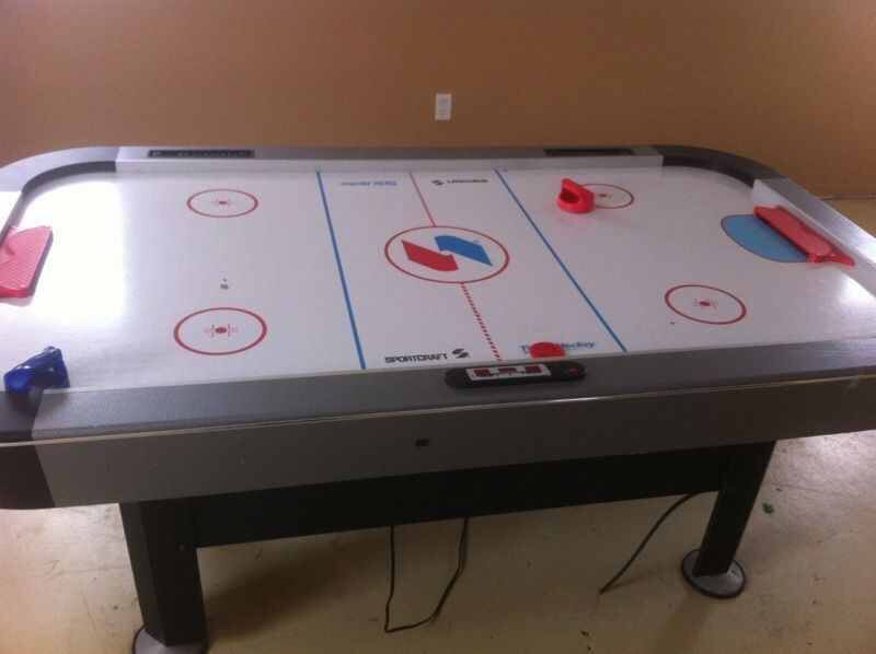 American millennium air hockey table