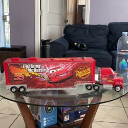 Disney Store Movie Cars McQueen Red Trailer Set 15 Mini Toy Figure 