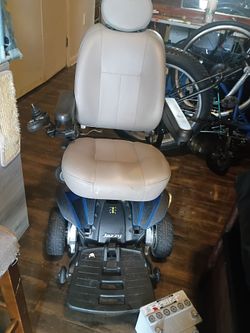 Jazzy elite electric chair