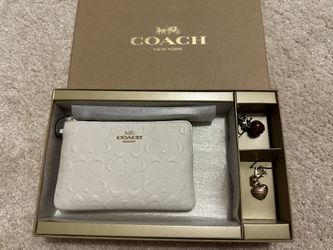 Coach Boxed Signature Leather Corner Zip Wristlet With Charms