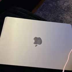 Brand New Apple 2025 MacBook Air 13 Inch