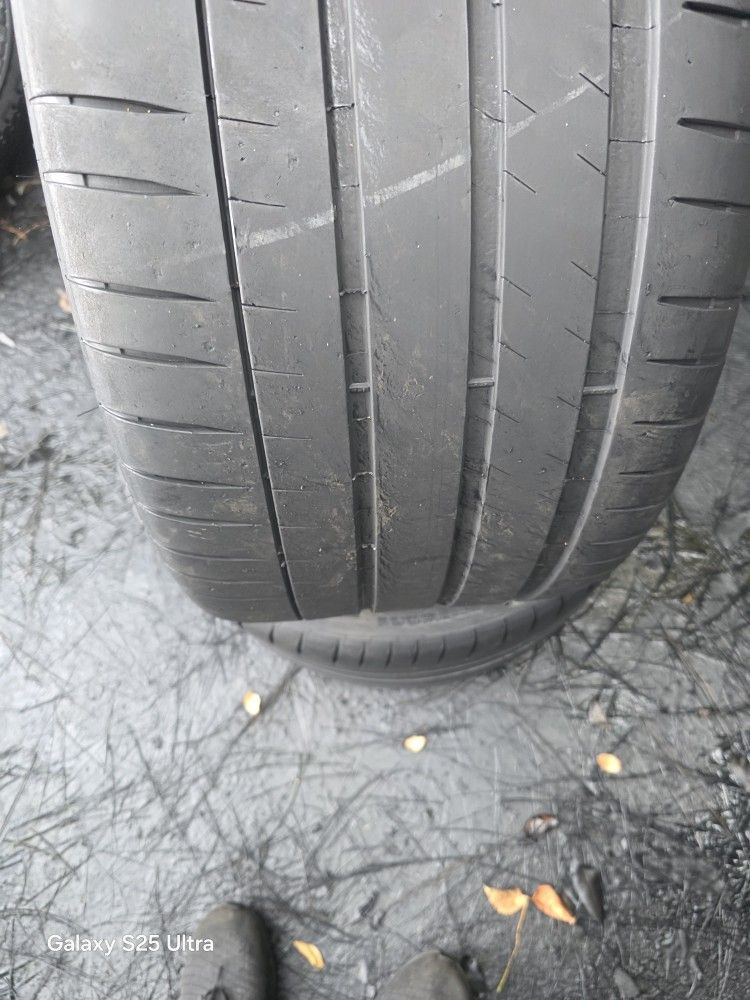 Used Tires 305/30/20