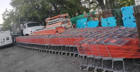 SHOPPING CARTS