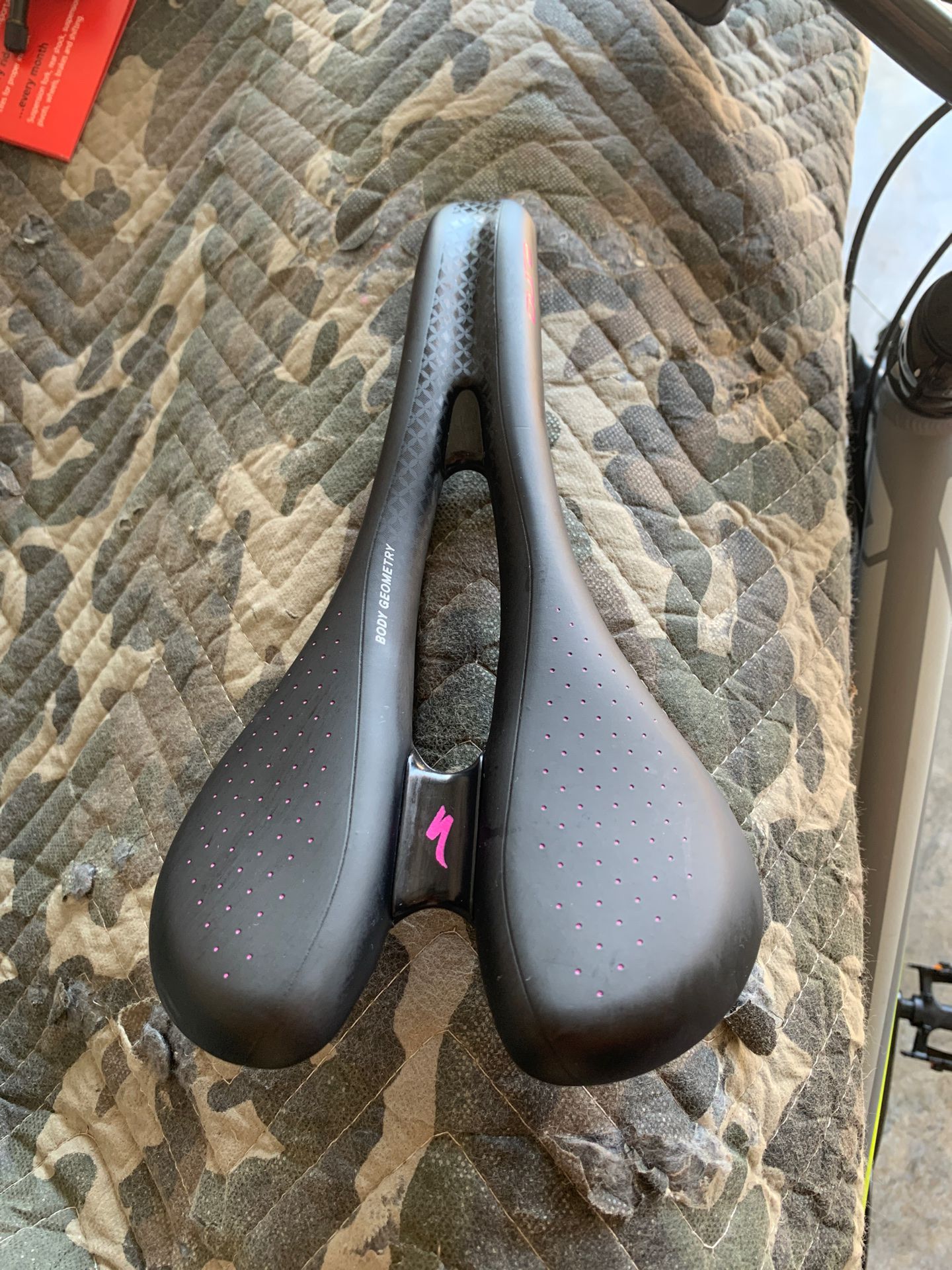 Specialized women’s road saddle
