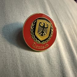 Small Deutsch Pin