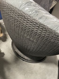 Wicker 360 Swivel Chair
