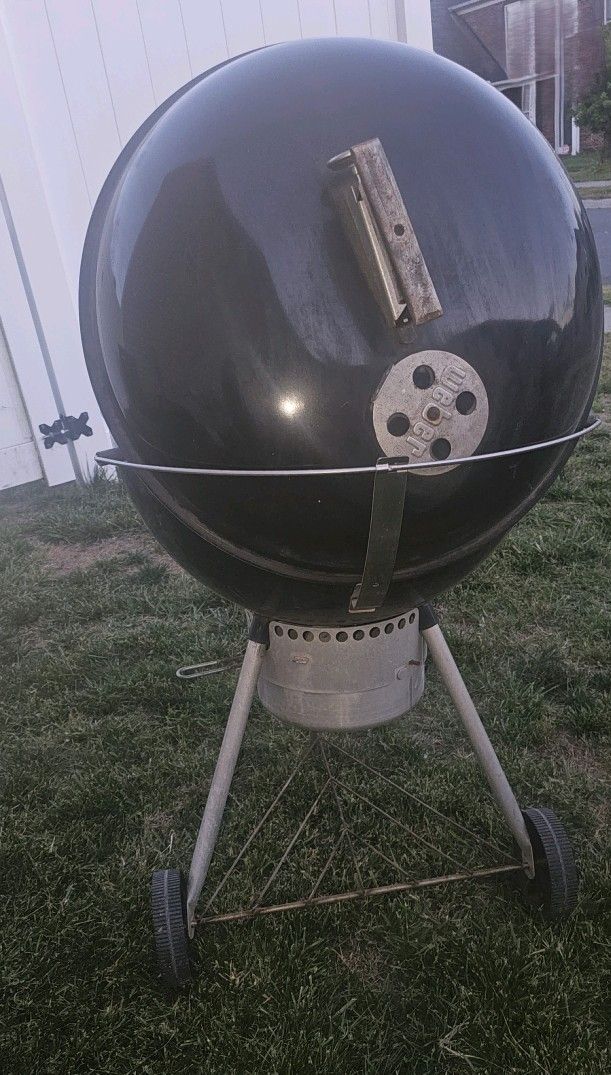 Kettle Charcoal Grill