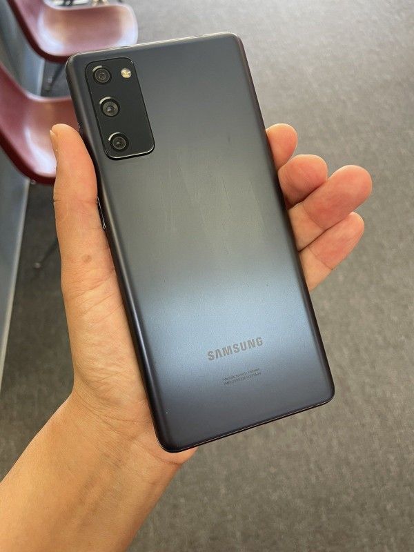 Samsung Galaxy S20 FE 5G 128GB Unlocked $249