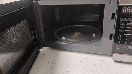 Countertop Microwave Oven