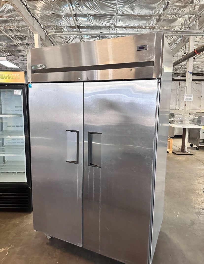 Commercial Refrigerator 