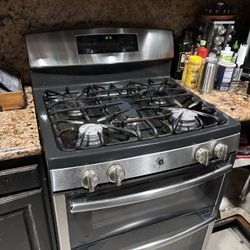 GE STOVE WORKS / FREE 