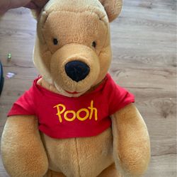 Large  vintage  Winnie The Pooh Bear plush 🐻