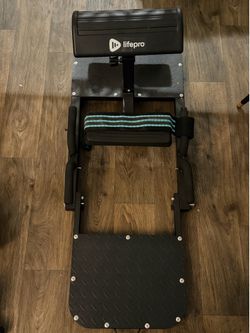 Exercise equipment (Glute trainer)