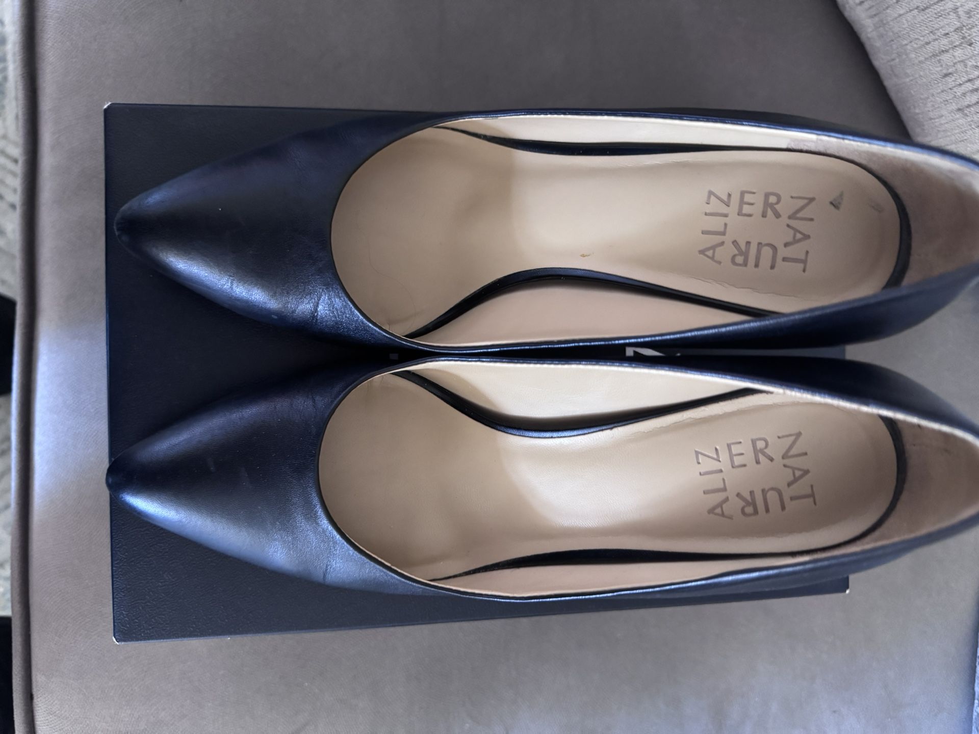 Dress Shows And Sandals Size 9 And 9.5