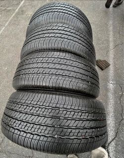 235/60/18 Bridgestone 📍📍 Vendo un set de llantas con 80% de vida las 4 📍🌟