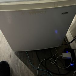 Kenmoore Mini Fridge