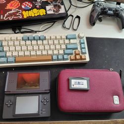 Nintendo DS Lite With Case Charger And Final Fantasy Dawn Of Souls