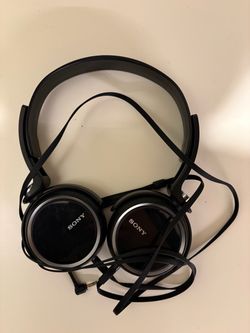 Sony MDR-XB400 on ear wired headphone