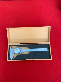 Mitutoyo dial caliper in good confection