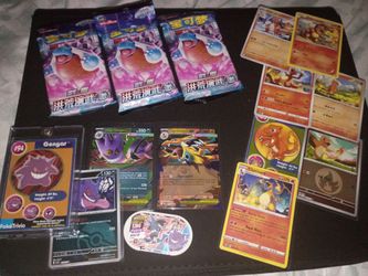 BUNDLE POKEMON LOTS $99 3 SEALED PACKS
11 CARDS 1 EXCLUSIVE POKE CHIP