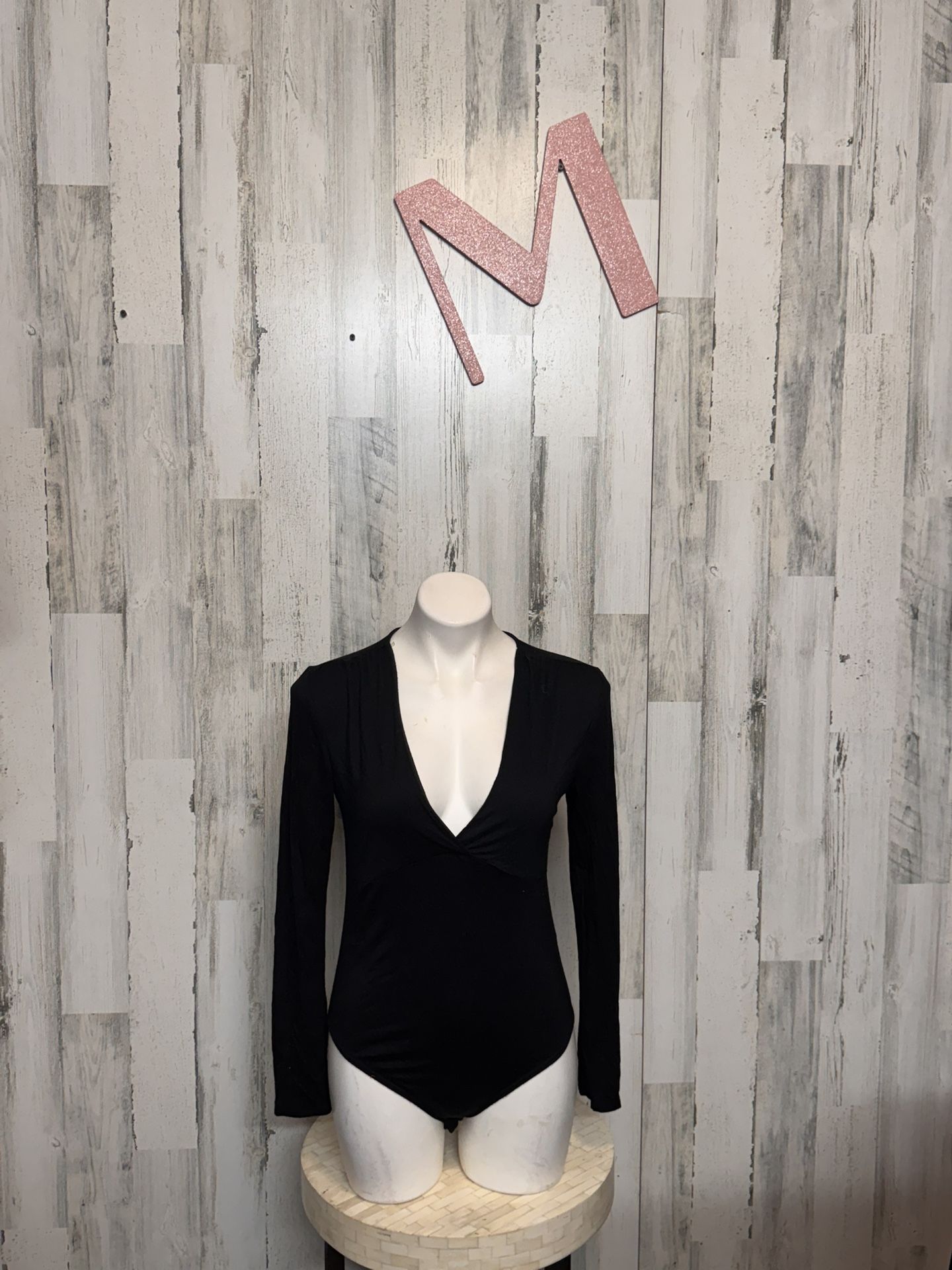 Haute Project Los Angeles Black Deep V-Neck Long Sleeve Bodysuit Size M