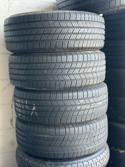 SET OF TIRE 215 60 16 MICHELIN 85% LIFE