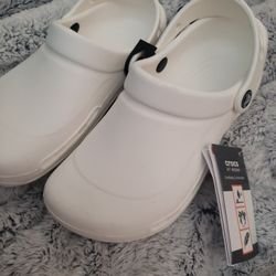 White Crocs Size 6