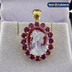 Cameo 14k Gold Pendant