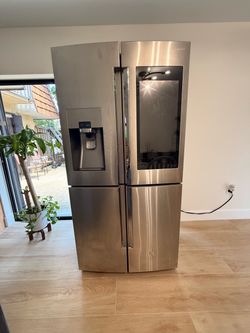 Samsung Family Hub 4-Door Flex Refrigerator – 22 Cu. Ft.