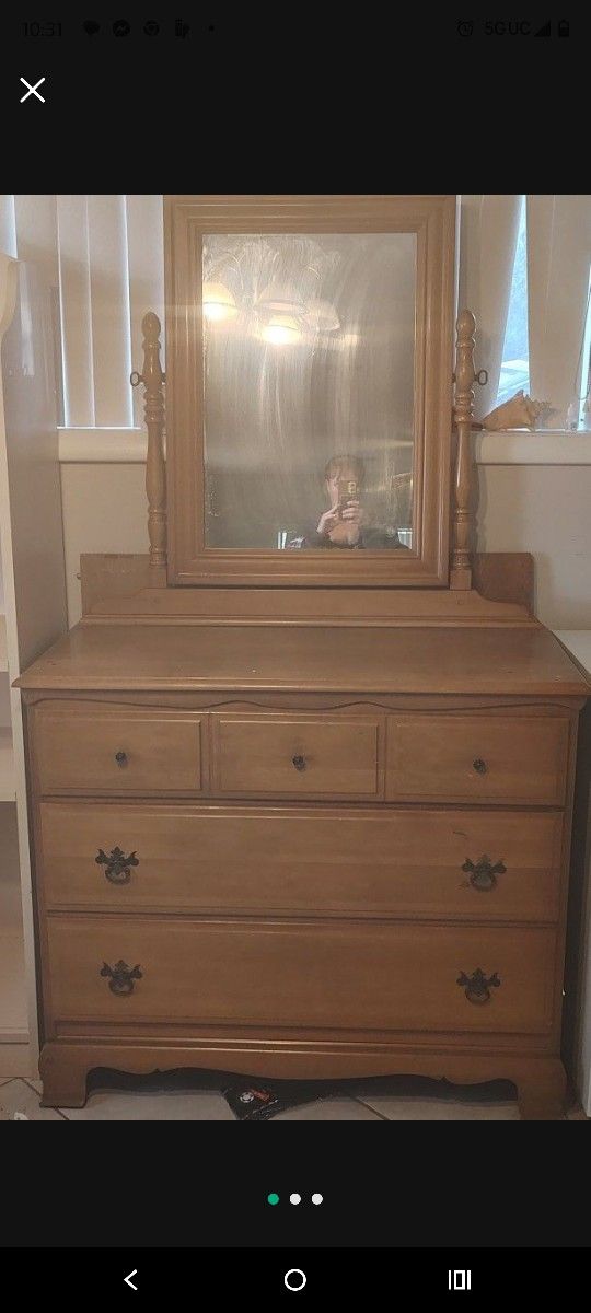 Antique Oak Dresser And Mirror Set