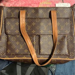 Louis Vuitton handbag authentic