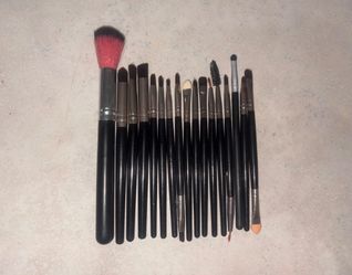Makeup brush set