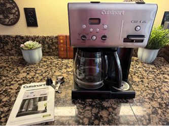 Cuisinart Coffee Plus 12 Cup Programable Coffeemaker. Model CHW-12