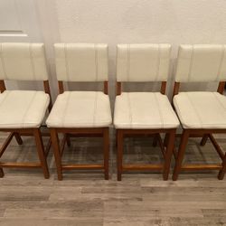 4pcs Luxury Real Leather Bar Stools With Great Condition 